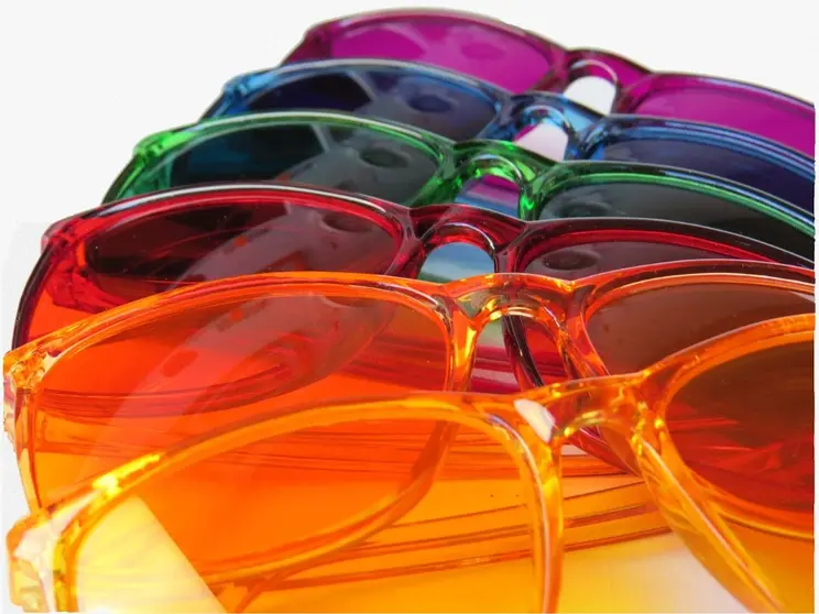 color-glasses-663248_1280