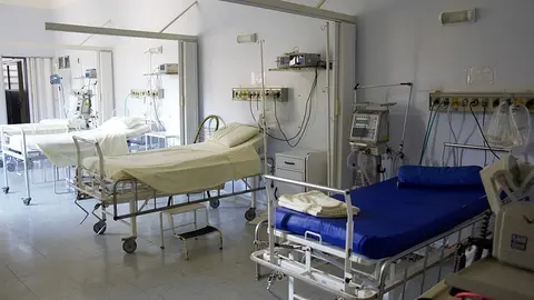 hospital-gcb310b9ee_640